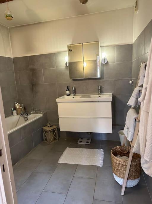 Appartement Carmes, Hypercentre Toulouse Buitenkant foto
